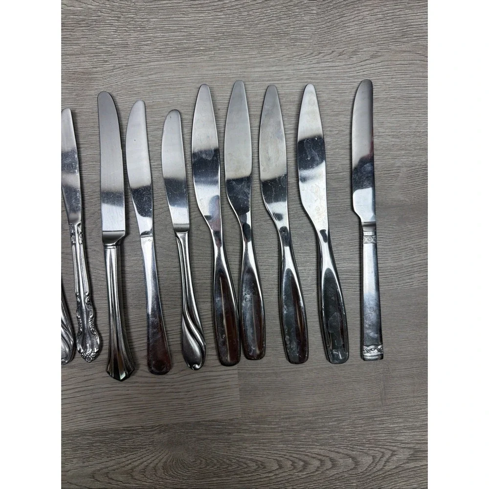 Mixed Lot 16 Stainless Butter Knives Flatware For Kitchen. GS, Farberware, Korea